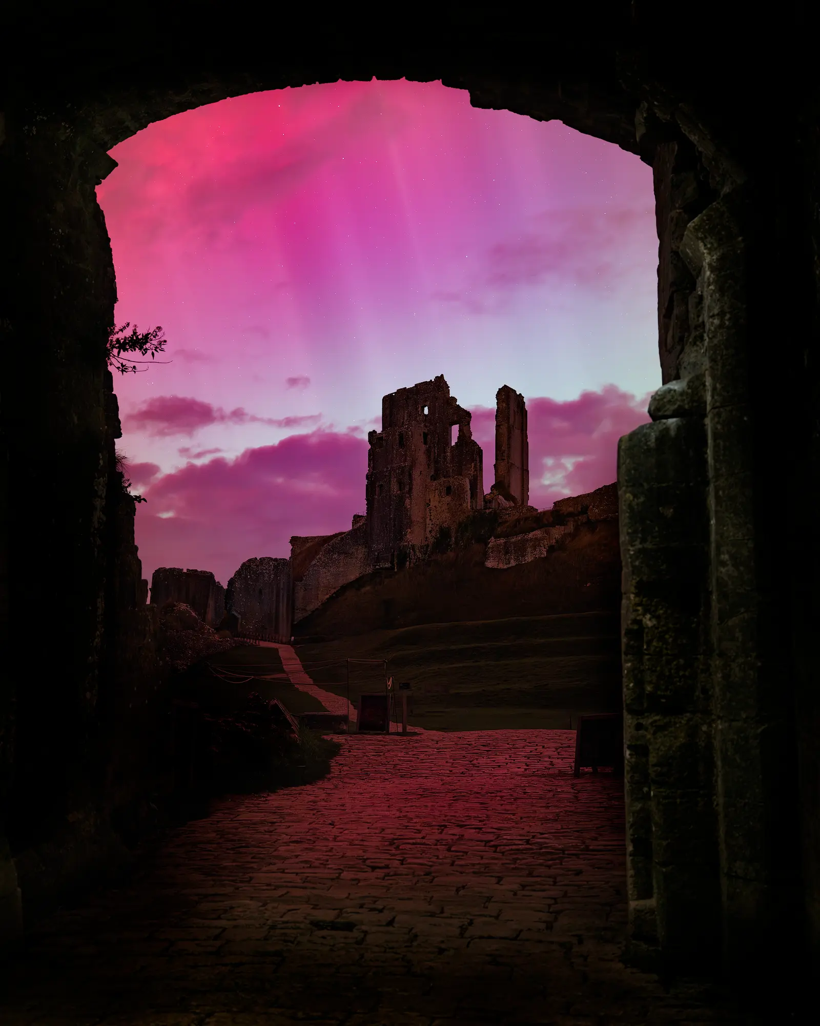 Aurora at Corfe Gatehouse